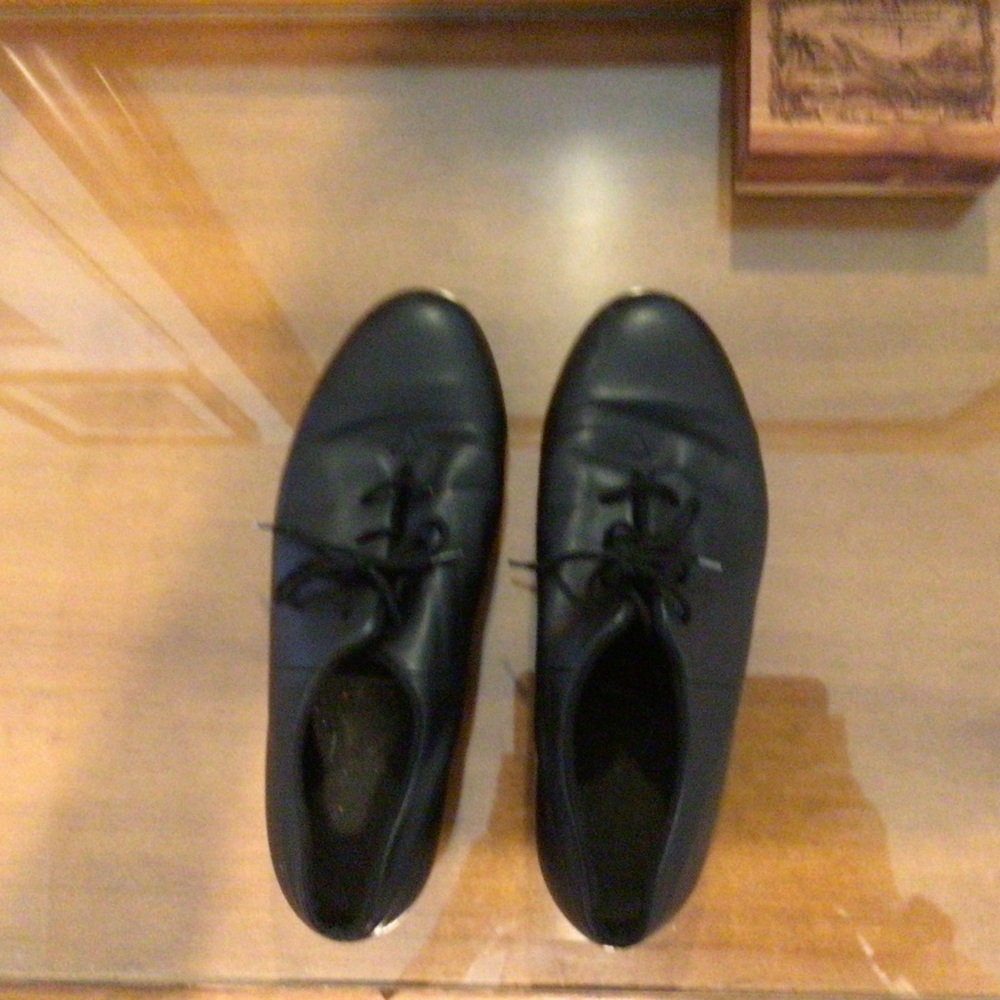 Tap shoes